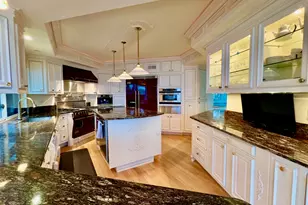 101 Far N Cir, Horseshoe Bay, TX 78657 - Photo 11