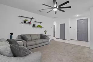 212 Katie Elder Dr, Jarrell, TX 76537 - Photo 3