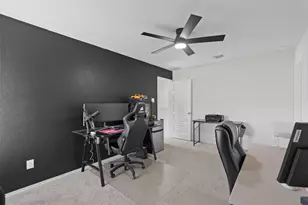 212 Katie Elder Dr, Jarrell, TX 76537 - Photo 25