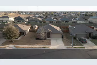 300 Camellia Drive, Hutto, TX 78634 - Photo 27