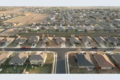 300 Camellia Drive, Hutto, TX 78634 - Photo 29