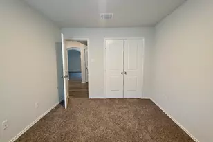 1828 T H Johnson Dr, Taylor, TX 76574 - Photo 15