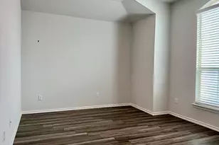 1828 T H Johnson Dr, Taylor, TX 76574 - Photo 3