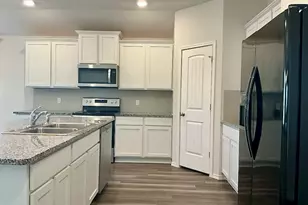 1828 T H Johnson Dr, Taylor, TX 76574 - Photo 5