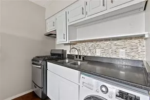 2401 Manor Rd, Austin, TX 78722 - Photo 3