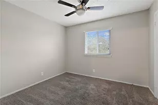 2401 Manor Rd, Austin, TX 78722 - Photo 9
