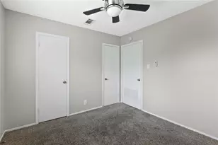 2401 Manor Rd, Austin, TX 78722 - Photo 7