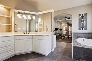 613 Horseback Hollow, Austin, TX 78732 - Photo 11