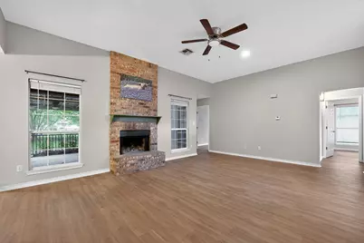 102 Hummingbird Lane, Lockhart, TX 78644 - Photo 7