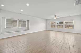 535 Tanda Ln, Hutto, TX 78634 - Photo 11