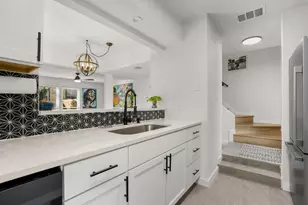 7001 Woodhue Dr, Austin, TX 78745 - Photo 23