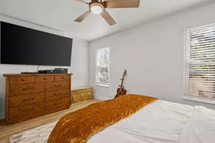 7001 Woodhue Dr, Austin, TX 78745 - Photo 19