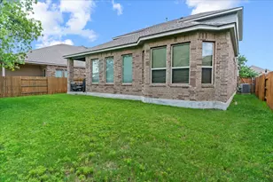 916 Isaias Dr, Leander, TX 78641 - Photo 5