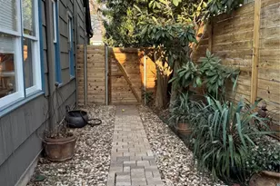 807 Leonard St, Austin, TX 78705 - Photo 29