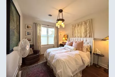 807 Leonard Street, Austin, TX 78705 - Photo 15