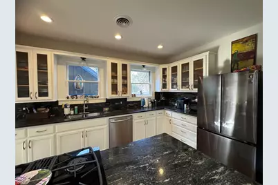 807 Leonard Street, Austin, TX 78705 - Photo 11