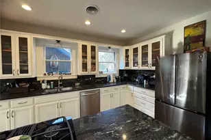 807 Leonard St, Austin, TX 78705 - Photo 11