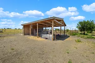 2103 Co Rd 320, Granger, TX 76530 - Photo 35