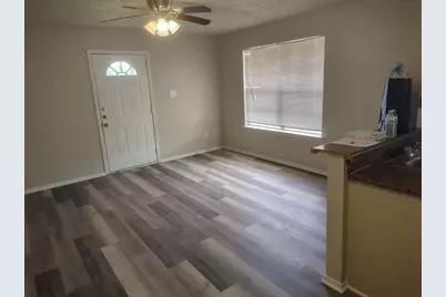 512 Lenora Drive #B, Taylor, TX 76574 - Photo 3