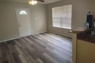 512 Lenora Dr, Taylor, TX 76574 - Photo 3