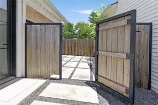 1816 Adina St, Austin, TX 78721 - Photo 21