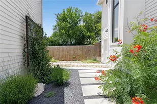 1816 Adina St, Austin, TX 78721 - Photo 25