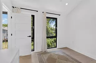1816 Adina St, Austin, TX 78721 - Photo 9