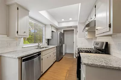3222 Tamarron Boulevard #B, Austin, TX 78746 - Photo 9