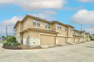 6814 E Riverside Dr, Austin, TX 78741 - Photo 3
