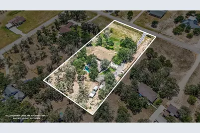 306 Kerry Lane, Floresville, TX 78114 - Photo 37