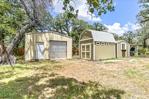 306 Kerry Ln, Floresville, TX 78114 - Photo 35