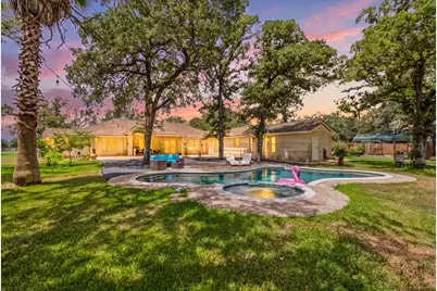 306 Kerry Lane, Floresville, TX 78114 - Photo 1