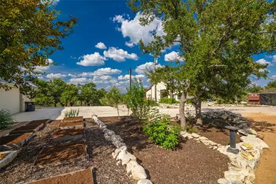 2840 N Grape Creek Road, Fredericksburg, TX 78624 - Photo 21
