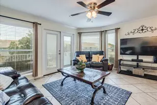 730 E Mather St, New Braunfels, TX 78130 - Photo 5