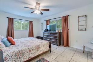 730 E Mather St, New Braunfels, TX 78130 - Photo 9