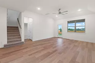 110 Mandeville Dr, Hutto, TX 78634 - Photo 5