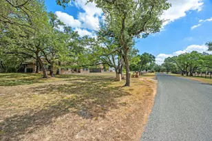 2852 Cedar Hollow Rd, Georgetown, TX 78628 - Photo 29