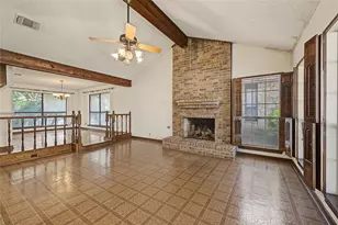9223 Warriors Creek Dr, San Antonio, TX 78230 - Photo 5