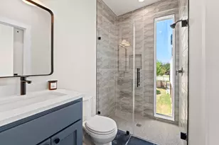 1169 Bedford St, Austin, TX 78702 - Photo 9