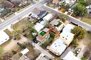 2204 E 13th St, Austin, TX 78702 - Photo 31