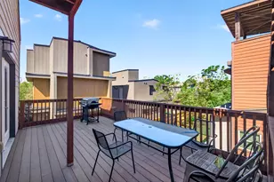 2204 E 13th St, Austin, TX 78702 - Photo 31