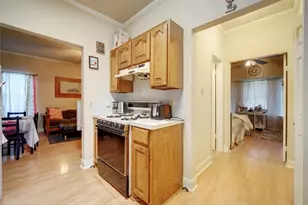 505 E 38th St, Austin, TX 78705 - Photo 11
