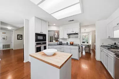 1041 Hidden Hills Hills, Dripping Springs, TX 78620 - Photo 9