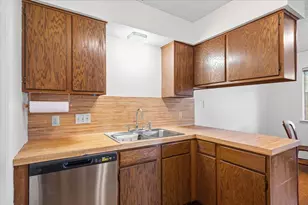 1617 W Braker Ln, Austin, TX 78758 - Photo 9