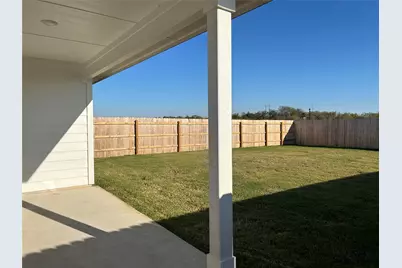 310 Randall Place, Rockdale, TX 76567 - Photo 5