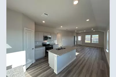 310 Randall Place, Rockdale, TX 76567 - Photo 3