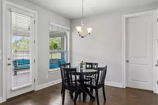 642 Jacksdaw Dr, Austin, TX 78737 - Photo 11