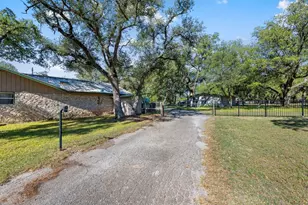 1109 Cedar Park Dr, Cedar Park, TX 78613 - Photo 3