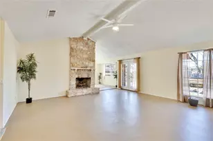 1002 Bodark Ln, Austin, TX 78745 - Photo 5