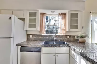 1002 Bodark Lane, Austin, TX 78745 - Photo 13